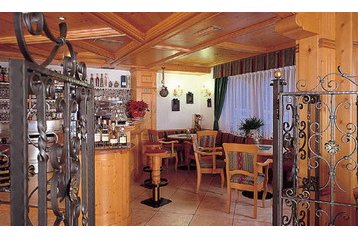 Отель San Martino di Castrozza 1